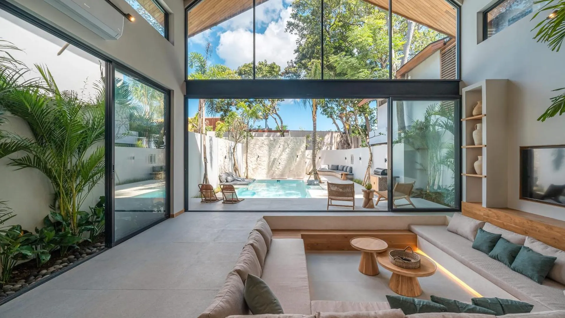 Villa Bayu By Goro Canggu  Indonesia